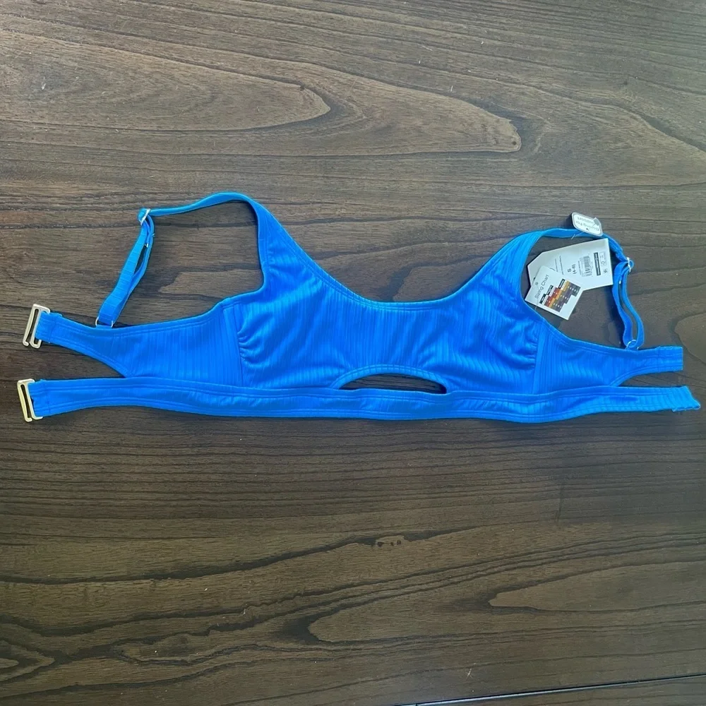 NWT Blue Bikini Top - Small - Picture 5 of 13